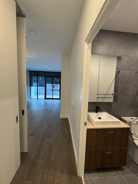 Building Photo - 5511-5511 Bilby St