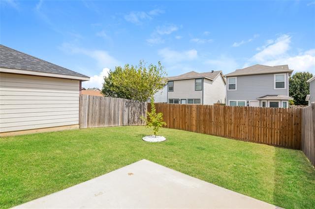 Foto del edificio - 10633 Many Oaks Dr