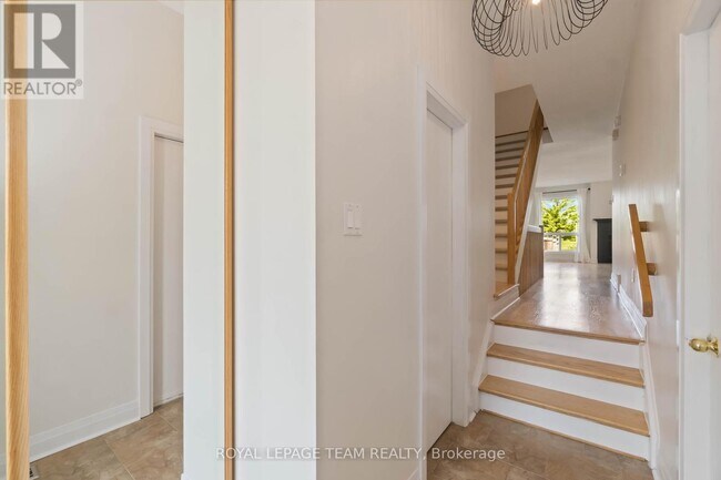 Photo du bâtiment - 1473 Briarfield Crescent
