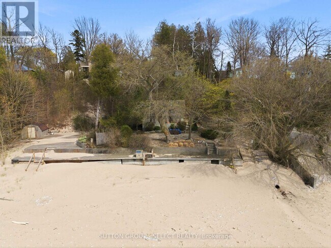 Photo du bâtiment - 73081 Ducharme Beach Rd
