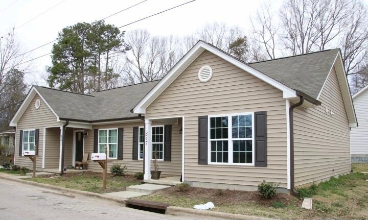 Building Photo - 345 E Pine Ave
