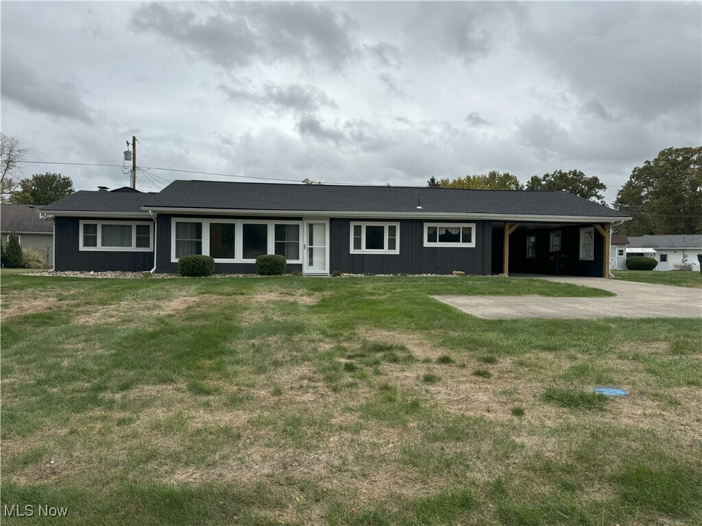 Foto principal - 1045 Lake View Dr