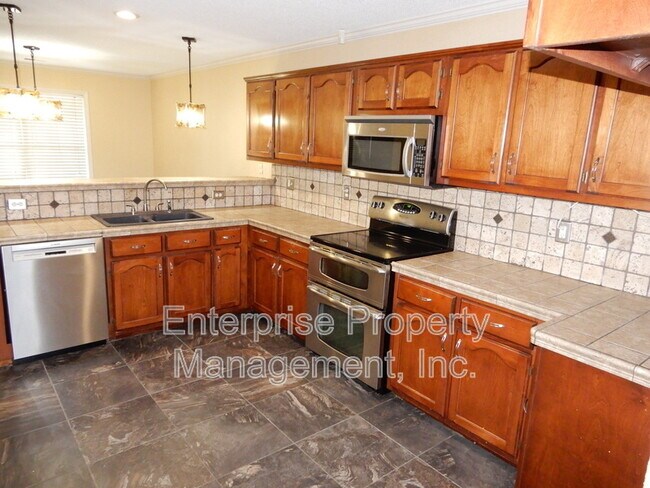 Building Photo - 4525 Hickory Creek Dr