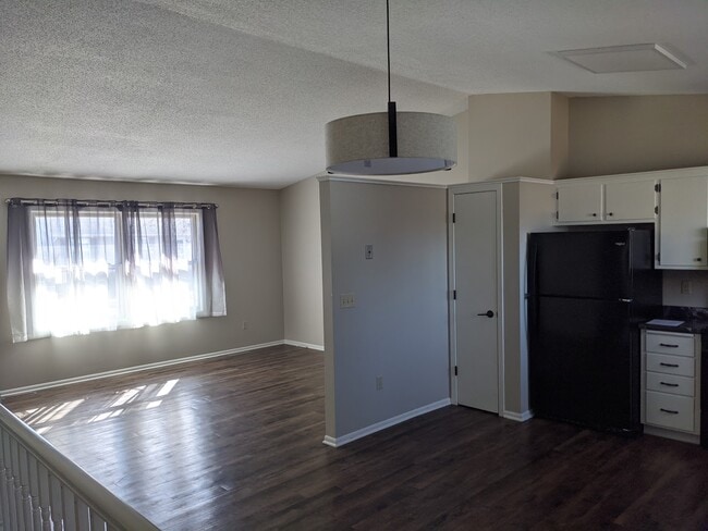 Foto del edificio - 2105 49 1/2 Ln NW