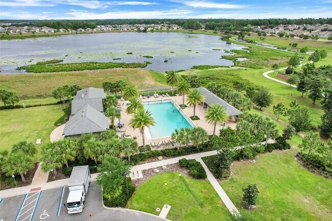 Foto del edificio - 1817 Lake Sims Pkwy.