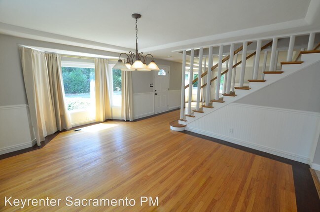 Building Photo - 3 br, 2 bath House - 2090 Canterbury Road