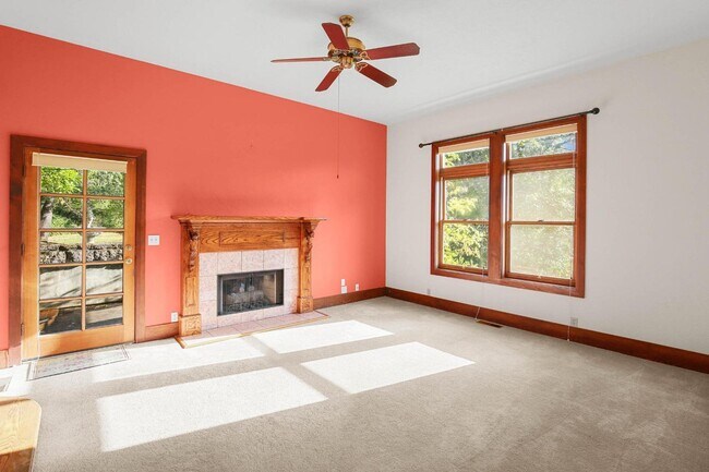 Foto del edificio - 520 Glenview Dr