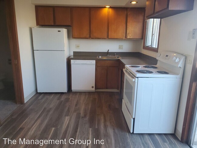 Foto del edificio - 6417-6625 Kansas St