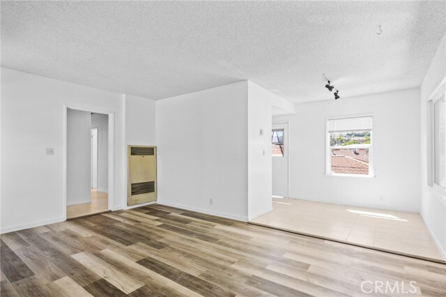 Primary Photo - 1125 W 22nd St