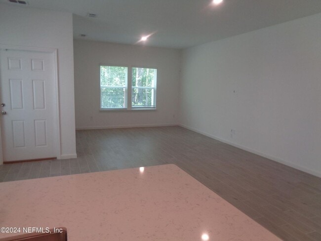 Building Photo - Middleburg Townhome for Rent