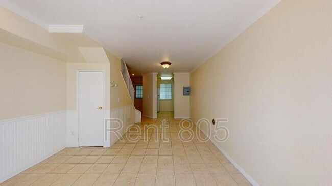 Building Photo - 4692 Carpinteria Ave