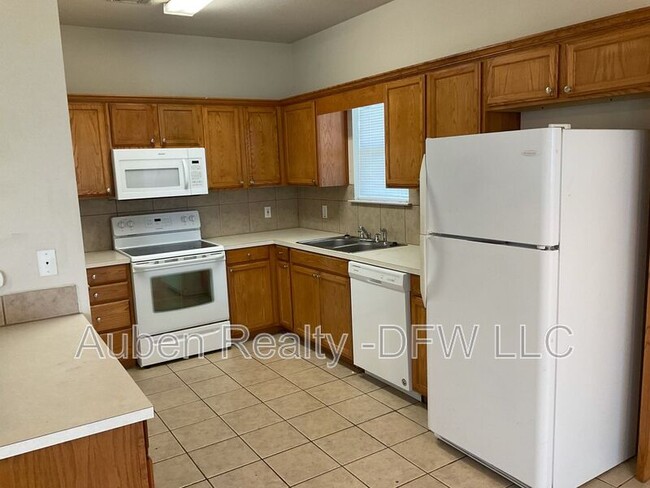 Building Photo - 800 Quarter Horse Trail