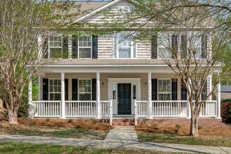 Building Photo - 201 Woodleigh Park Dr