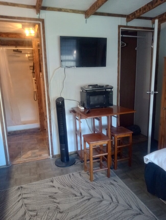 Foto del edificio - 200 NW 48th Ct