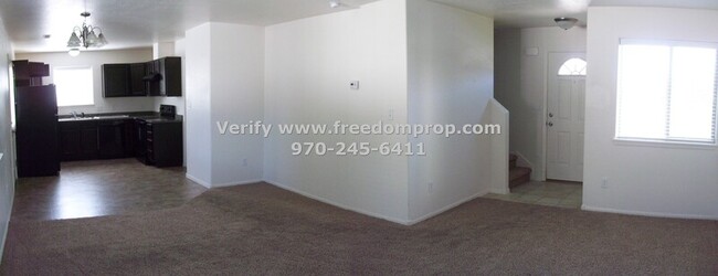 Foto del edificio - 2479 Brookwillow Loop