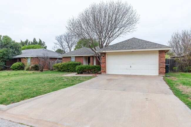 Foto del edificio - 3834 Purdue Ln