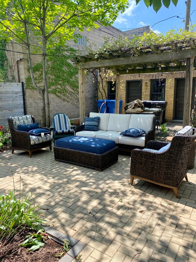 backyard - 1312 N Kedzie Ave