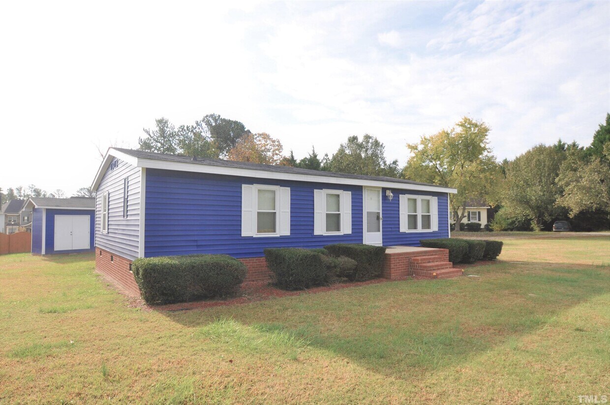 Primary Photo - 8001 Smith Rd