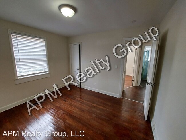 Building Photo - 2 br, 1 bath House - 108 Kilbourne Rd