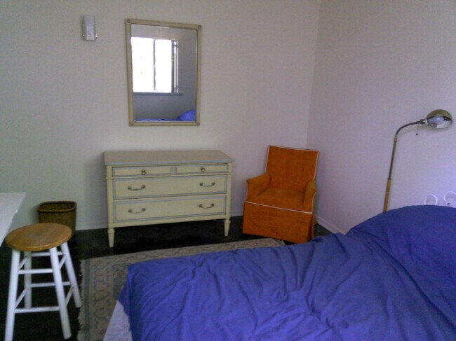 Foto del edificio - 5611 Babbitt Ave