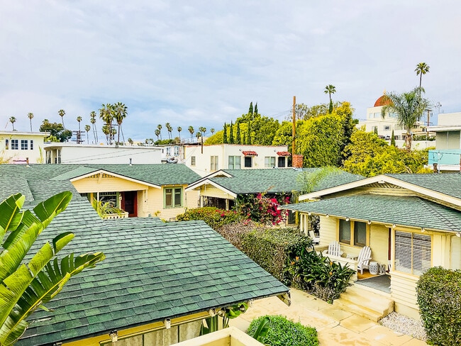 Building Photo - 237 Pacific St