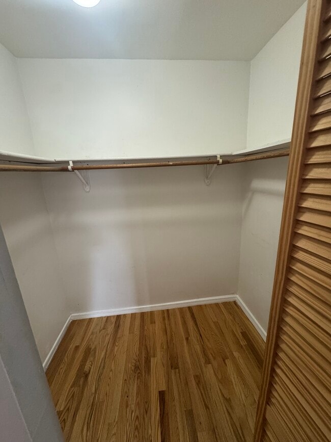 Foto del edificio - 4642 N Malden St