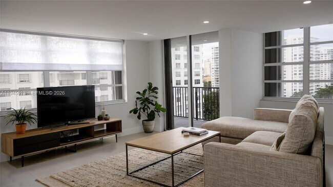 Foto del edificio - 2750 NE 183rd St