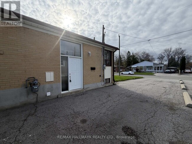 Building Photo - 313 Taylor Mills Dr N