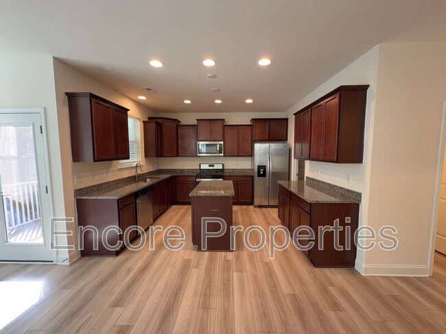 Foto del edificio - 241 Mill Bend Dr