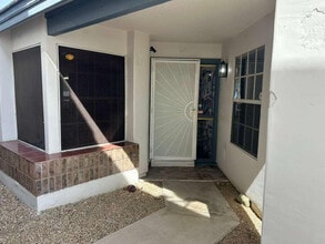 Building Photo - 15822 N 5th Ave