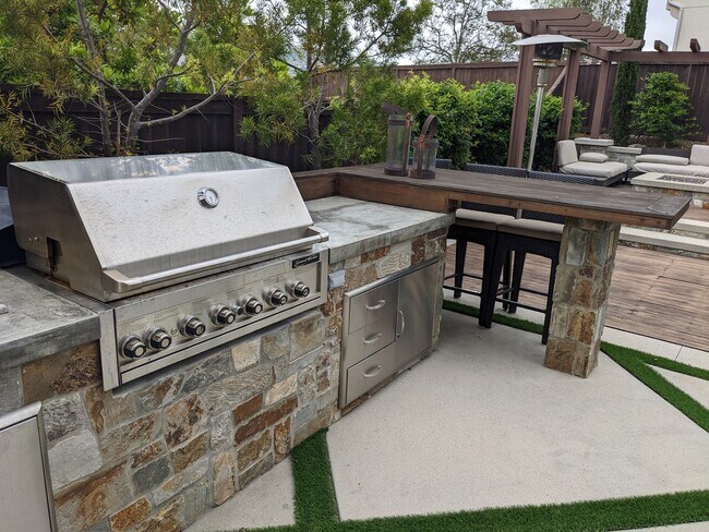 Building Photo - 7126 Sitio Corazon