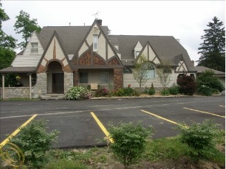 Primary Photo - Silver Lake Apartments