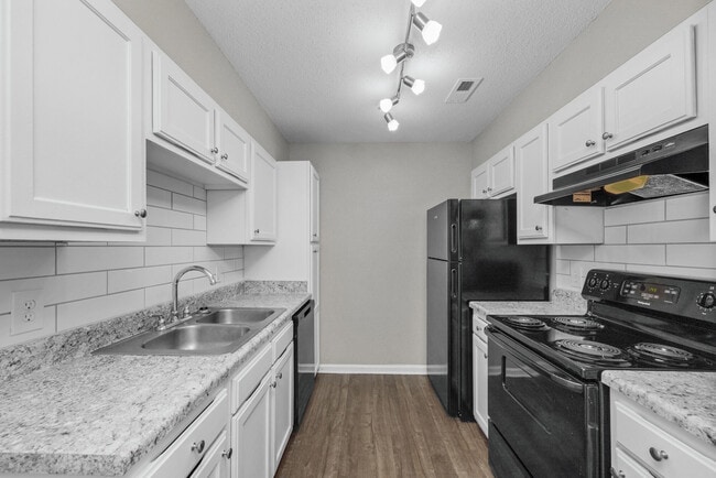 Prem 2x2 Floor Plan - Ridgewood at Greenbrier