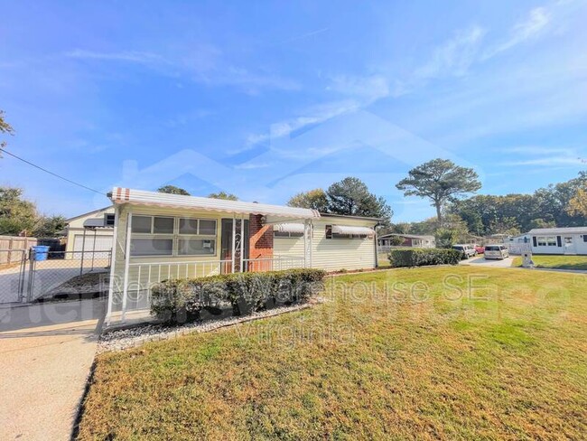 Building Photo - 1300 Towanda Ct