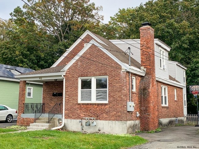 Building Photo - 45 Holmes Ct