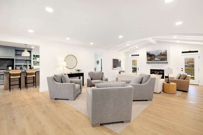 Foto del edificio - 89 Mayfair Dr