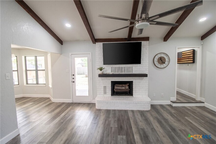 Building Photo - 1707 Antelope Trl