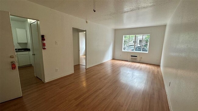 Building Photo - 5611 Jackson St