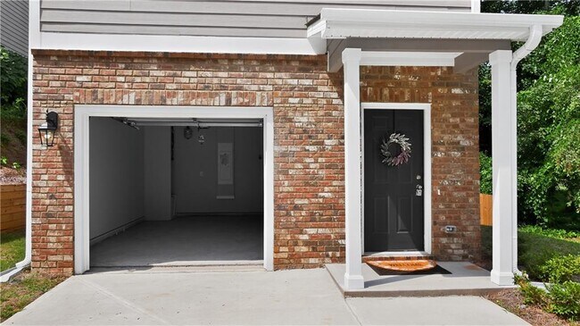 Foto del edificio - 2350 Mountain Springs Pl
