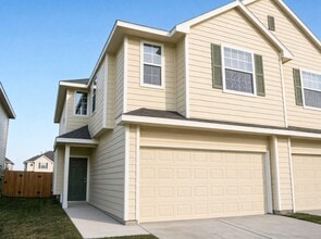 Building Photo - 2607 Mill Creek Dr