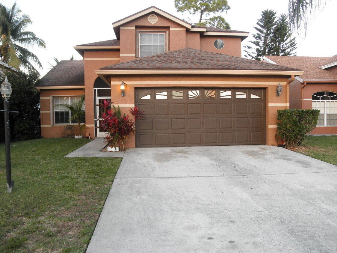 108 Heatherwood Drive - 108  Heatherwood Drive