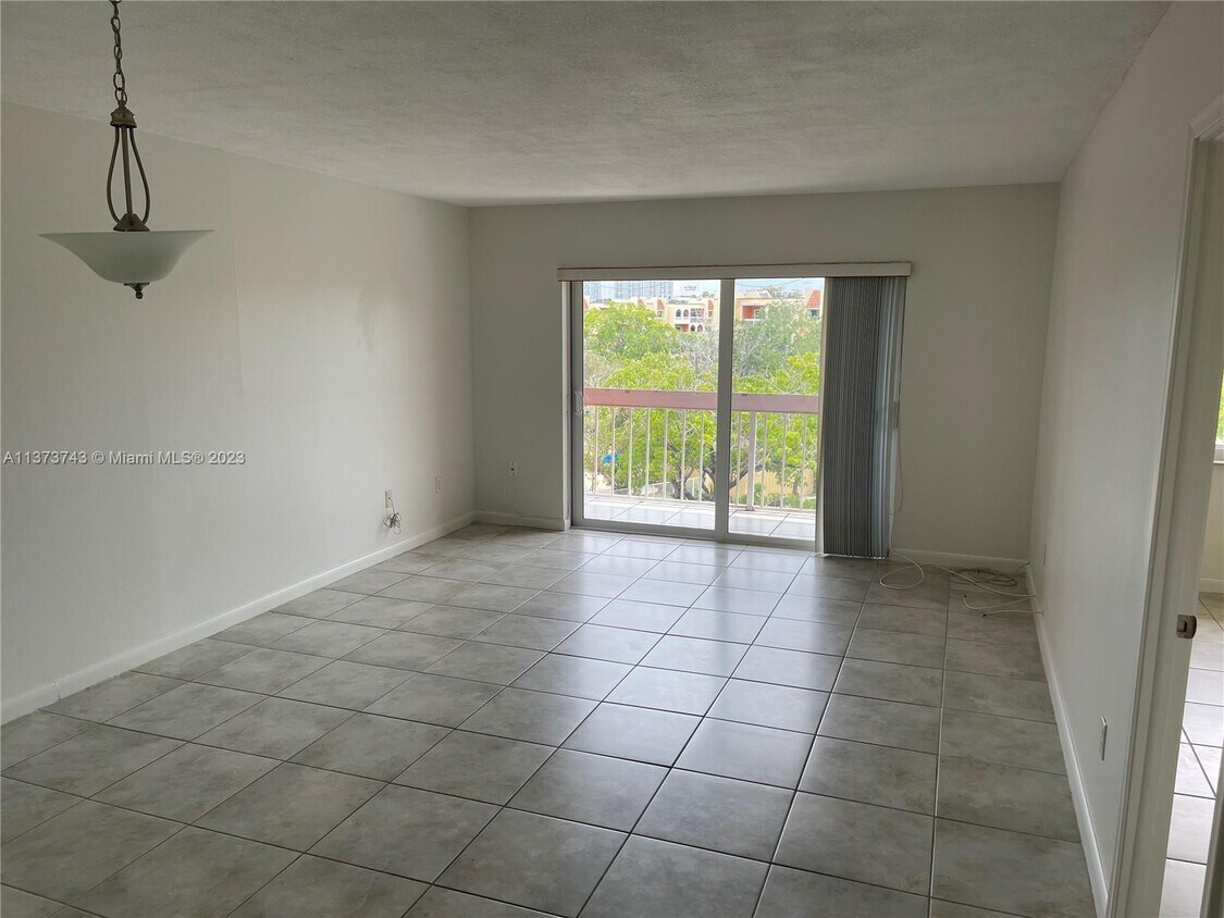 8101 Camino Real Unit C420, Miami, FL 33143 Condo for Rent in Miami, FL