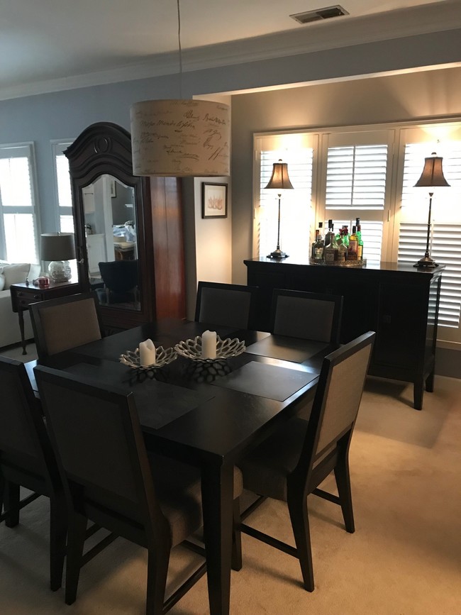 Dining - 741 Bishops Park Dr