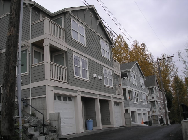 Foto del edificio - 1813 S Bush Pl