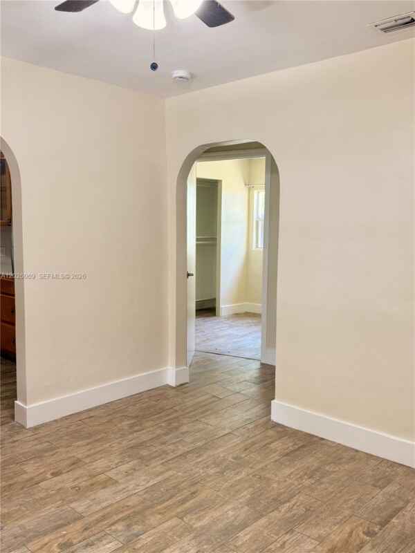 Foto del edificio - 1251 NW 29th Terrace