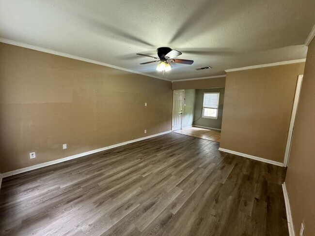 Foto del edificio - 3 Bedroom Home in Central Bossier