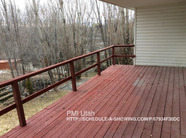 Building Photo - 96 E 1150 N