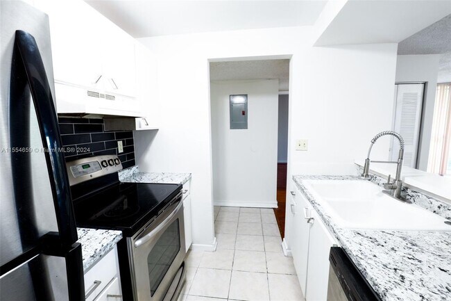 Building Photo - 7165 NW 186th St