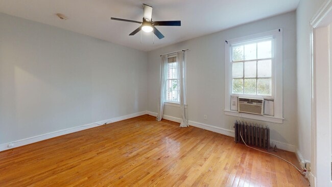 Building Photo - Newly Renovated & Modern Studio Apartment ...