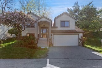 Building Photo - 671 Heritage Hls